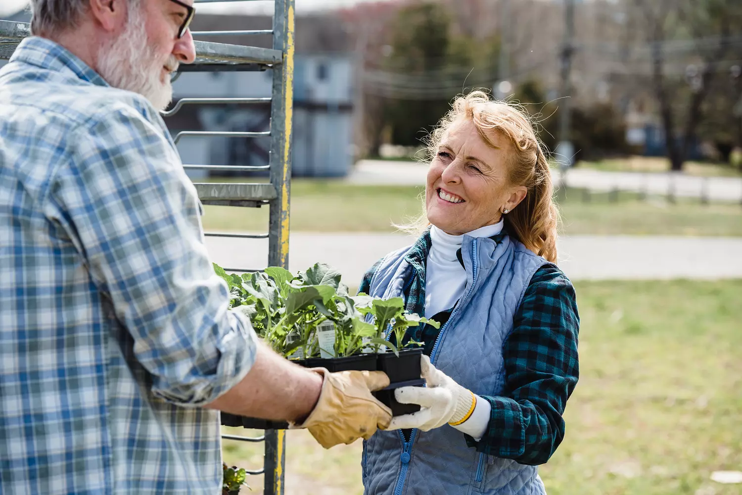 pensioensparen - man vrouw tuinieren